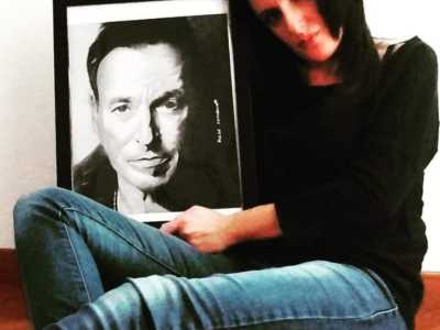 Paola e il ritratto di Bruce Springsteen